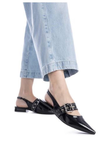 Baliarina charol puentera y correa - XTI 144023 - negro