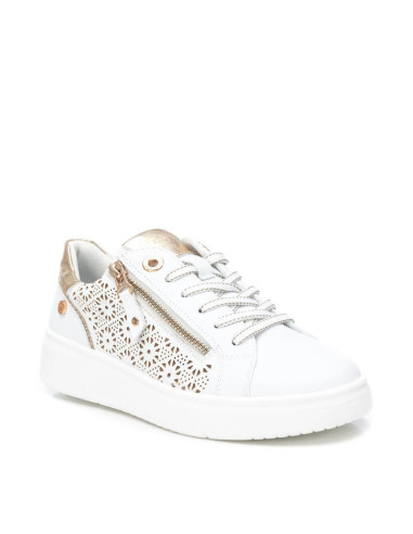 Zapatilla mujer casual troquelada cremallera - XTI 143628 - blanco