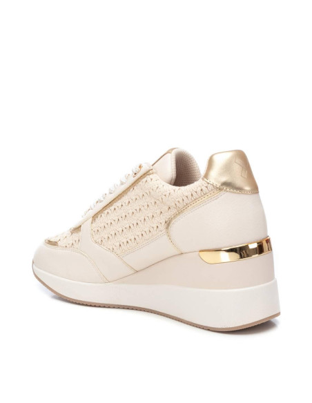 Zapatilla mujer textil estilo crochet con plantilla extraíble cordones - XTI 143930 - beig