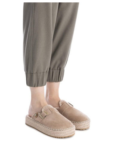 Zueco señora de antelina correa ajustable con hebilla - REFRESH 172543 - beig