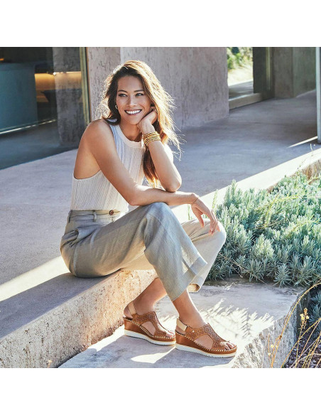 Cuña piel grabada - PIKOLINOS W3Z-1175C1- brandy