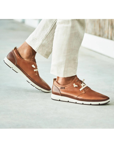 Deportivo con elásticos y calce extra - PIKOLINOS M4A-4266C1- cuero