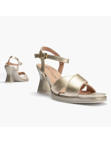 Sandalia con plataforma interior pala cruzada con hebilla en piel laminado - PITILLOS 10540 - oro