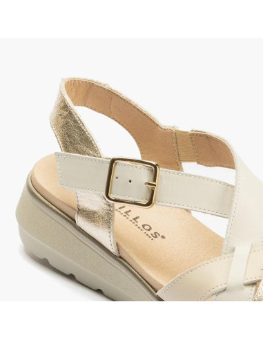 Sandalia tiras cruzadas con hebilla en laminado- PITILLOS 20111 - oro
