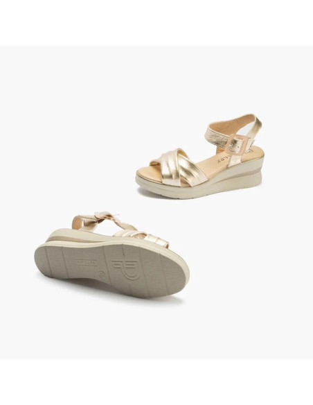 Sandalia plataforma con hebilla en piel - PITILLOS 10364 - oro