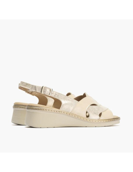 Sandalia con hebilla en piel charol combinada - PITILLOS 10310 - crema