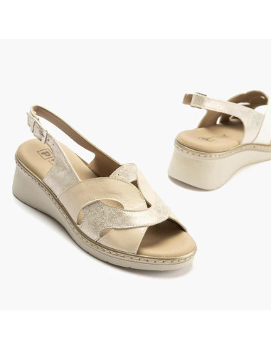 Sandalia con hebilla en piel charol combinada - PITILLOS 10310 - crema