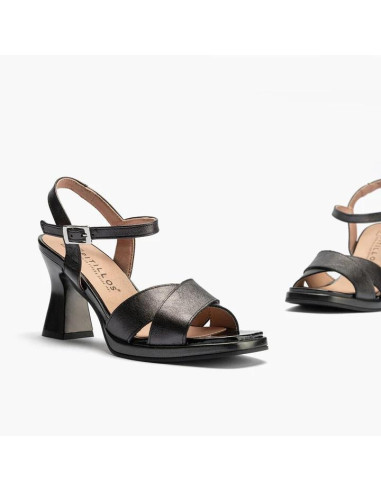 Sandalia con plataforma interior pala cruzada con hebilla en piel laminado - PITILLOS 10540 - negro