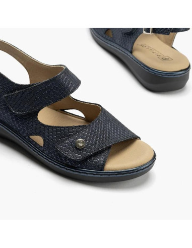 Sandalia con doble velcro en piel grabada - PITILLOS 10300 - marino