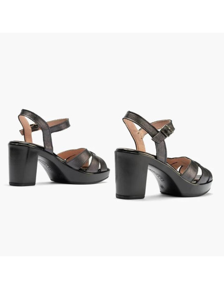 Sandalia plataforma 3 tubulares con hebilla en piel laminada - PITILLOS 20123 - negro