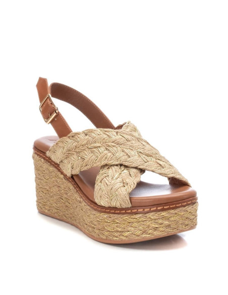 XTI - sandalia dorada cruzada -141064