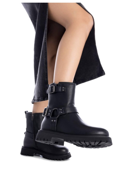 XTI - Bota hebillas negra - 142936