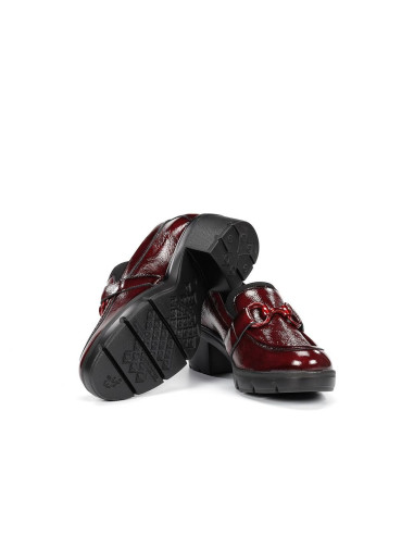 FLUCHOS - Mocasin charol burdeos - F2111